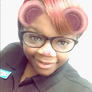 Meet your Posher, April